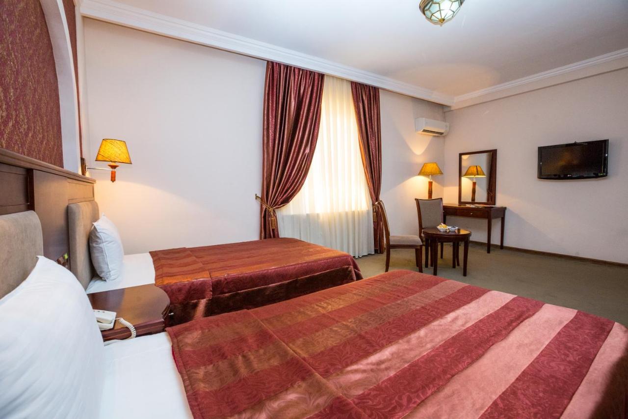 Avicenna Hotel Buchara Exteriör bild